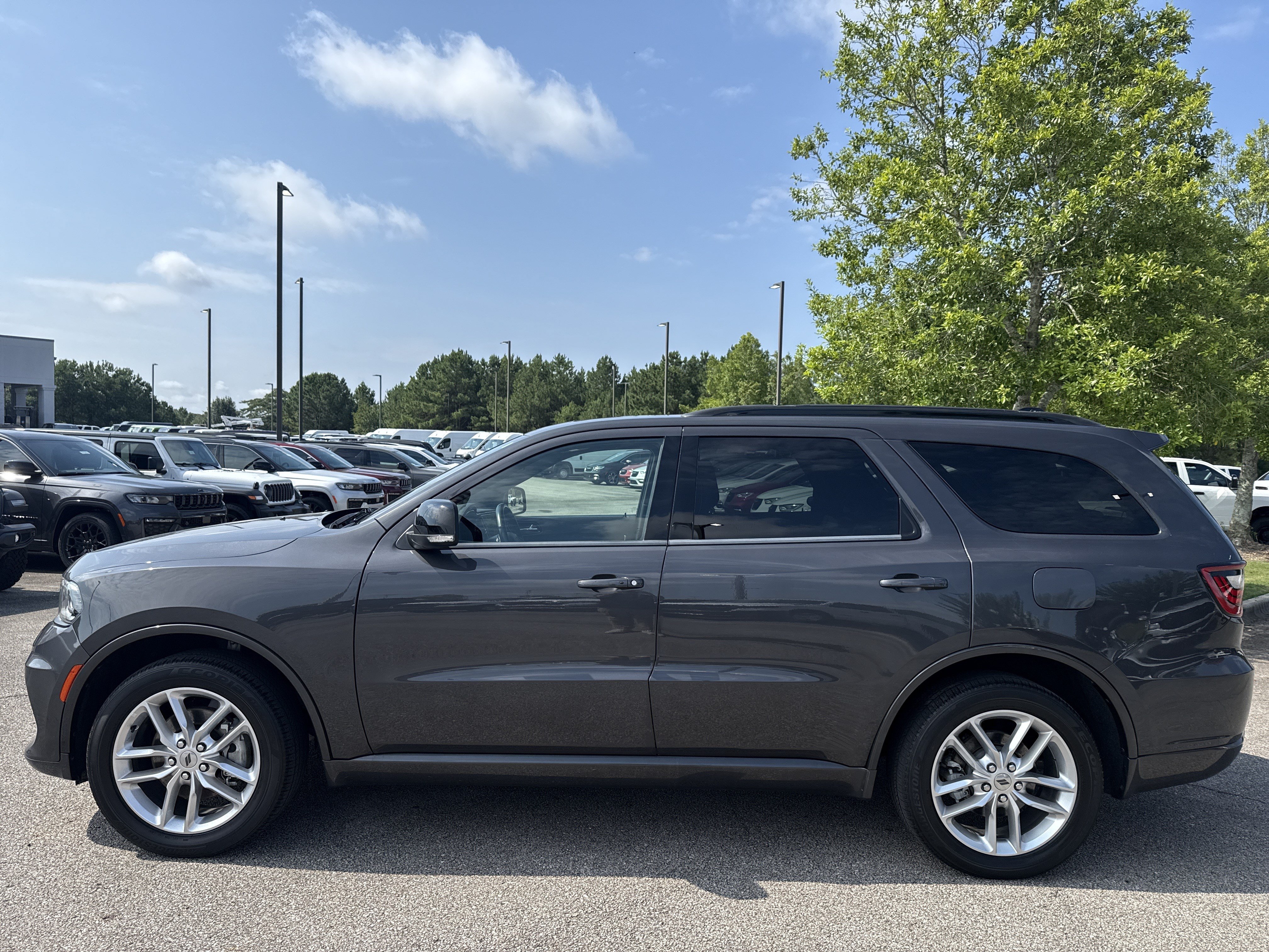 Used 2024 Dodge Durango GT AWD/4WD image 4