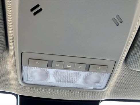 Used 2014 Buick Encore Convenience FWD image 32