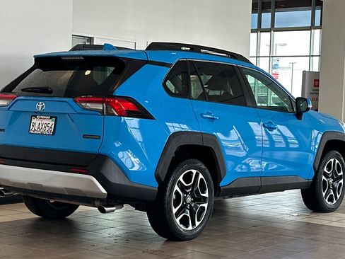 Certified 2021 Toyota RAV4 Adventure AWD/4WD image 4