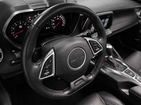 Used 2017 Chevrolet Camaro SS RWD image 12