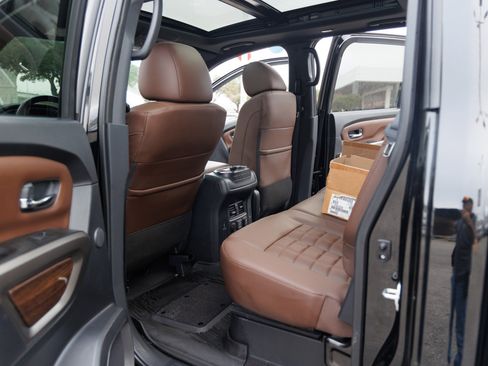 Used 2023 Nissan Titan Platinum Reserve w/ Moonroof Package image 46