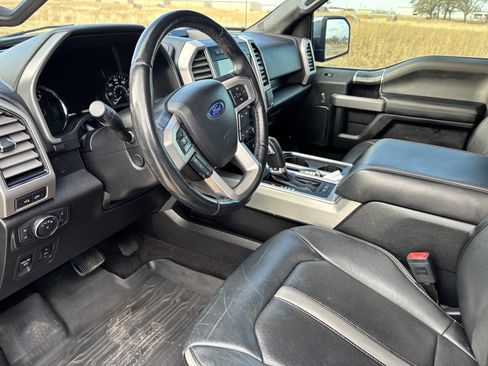 Used 2019 Ford F150 Platinum w/ Equipment Group 701A Luxury image 9