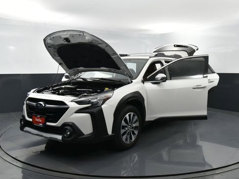 Used 2023 Subaru Outback Touring image 37