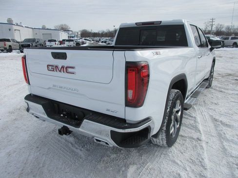 New 2026 GMC Sierra 1500 SLT w/ SLT Premium Plus Package AWD/4WD image 5