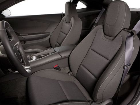 Used 2010 Chevrolet Camaro SS RWD image 8
