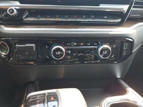 New 2026 GMC Sierra 1500 Elevation w/ Elevation Premium Package AWD/4WD image 28