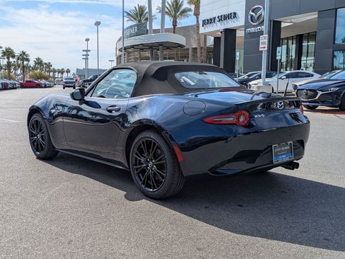 New 2026 MAZDA MX-5 Miata Club w/ Interior Package RWD image 11