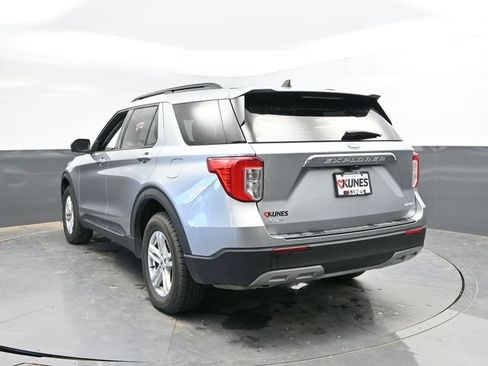 Used 2024 Ford Explorer XLT w/ Equipment Group 202A AWD/4WD image 12