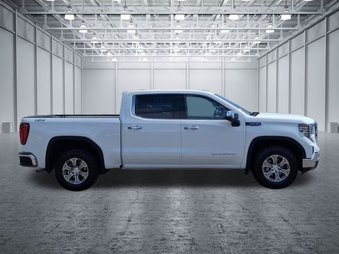 Used 2025 GMC Sierra 1500 SLT AWD/4WD image 6
