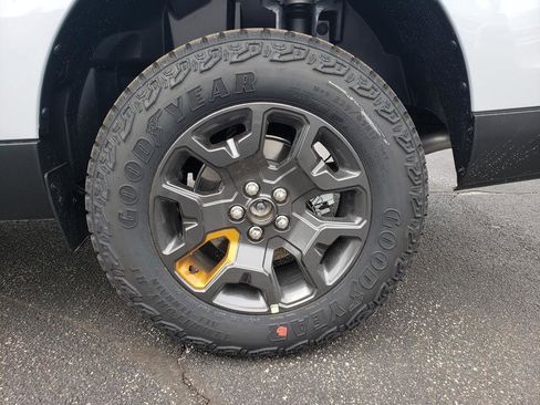 New 2026 Ford Maverick Tremor AWD/4WD image 12