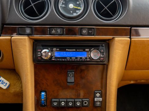 Used 1987 Mercedes-Benz 560 SL image 23