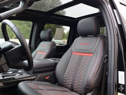 New 2025 Ford F150 Lariat w/ Equipment Group 502A High image 4