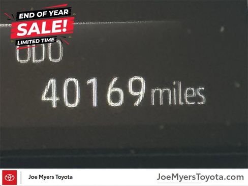 Used 2021 Toyota Venza XLE image 14