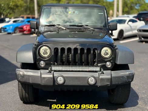 Used 2018 Jeep Wrangler Unlimited Sport S AWD/4WD image 9
