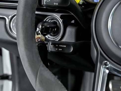 Used 2018 Porsche 911 Carrera T RWD image 21