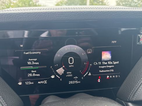 Used 2025 GMC Yukon XL Denali image 19