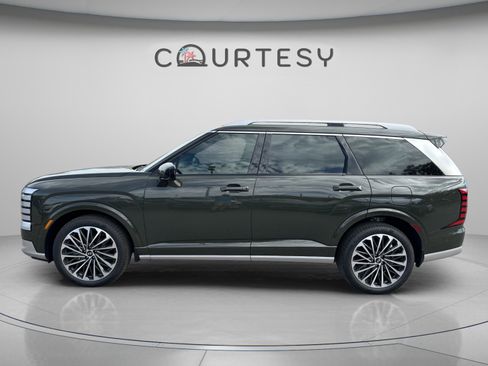 New 2026 Hyundai Palisade Calligraphy FWD image 2