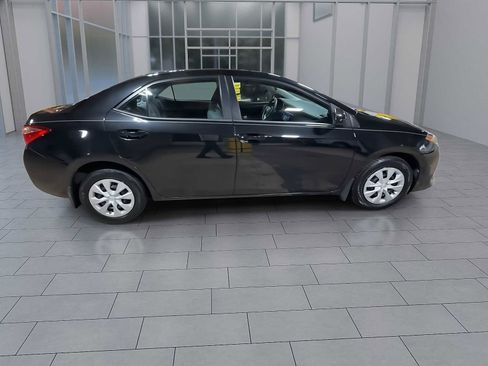 Certified 2018 Toyota Corolla L image 9