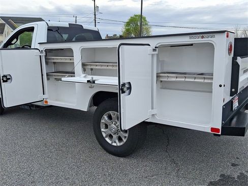 New 2024 RAM 3500 Tradesman image 15