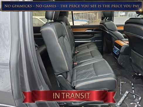 Used 2022 Jeep Grand Wagoneer Series III w/ Flexible Seating Group AWD/4WD image 12
