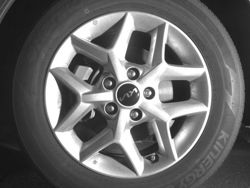 Used 2025 Kia Soul LX w/ LX Technology Package FWD image 12