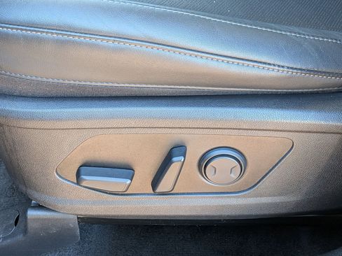 Used 2022 Kia Sorento S image 15