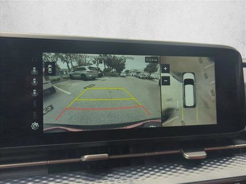Used 2024 Kia Carnival SX Prestige FWD image 20