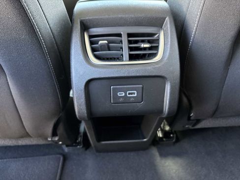Used 2025 Chevrolet Blazer LT FWD image 20