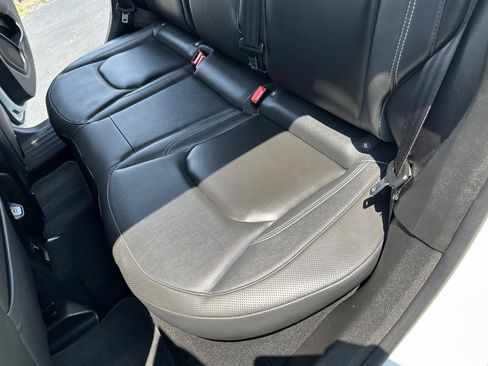 Used 2020 Jeep Renegade Limited w/ UConnect 8.4 Nav Group AWD/4WD image 31