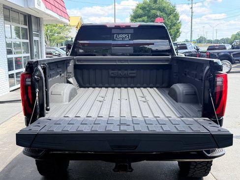 Used 2025 GMC Sierra 2500 Denali Ultimate w/ Max Trailering Package AWD/4WD image 15