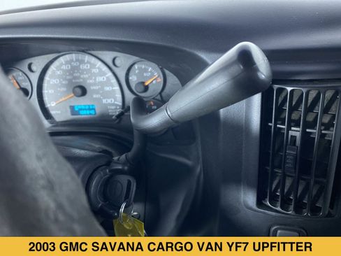 Used 2003 GMC Savana 1500 w/ Preferred Equipment Group 3 RWD image 6