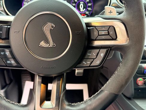 Used 2021 Ford Mustang Shelby GT500 w/ Carbon Fiber Track Pack image 26