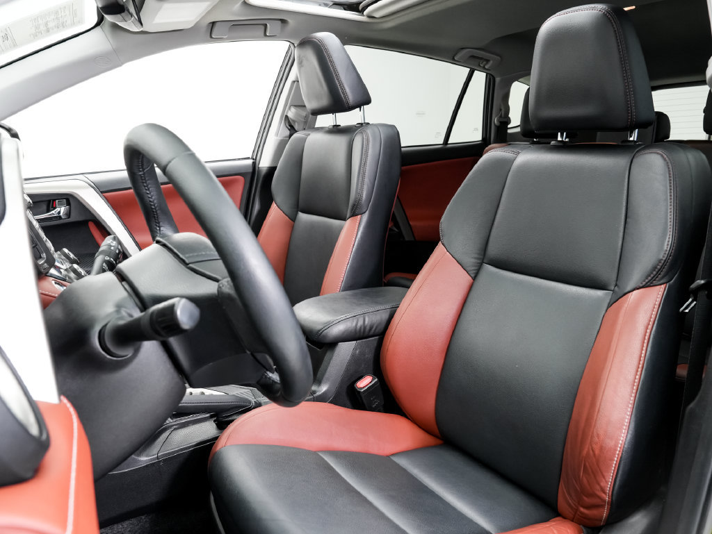 Used 2015 Toyota RAV4 Limited FWD image 5
