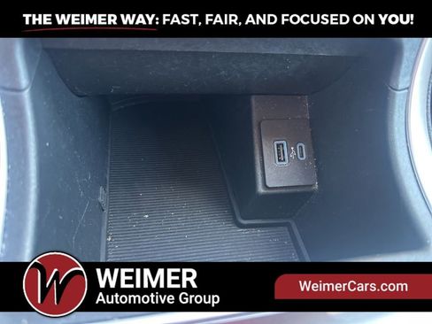 Used 2024 Ford Edge SEL AWD/4WD image 25