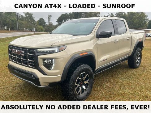 Used 2023 GMC Canyon AT4X image 2