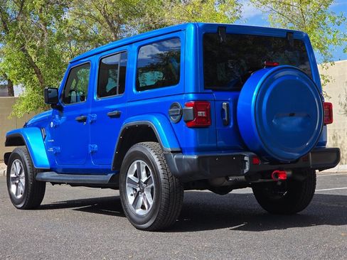 Used 2021 Jeep Wrangler Unlimited Sahara AWD/4WD image 8