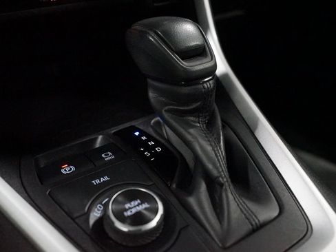 Certified 2024 Toyota RAV4 LE AWD/4WD image 21
