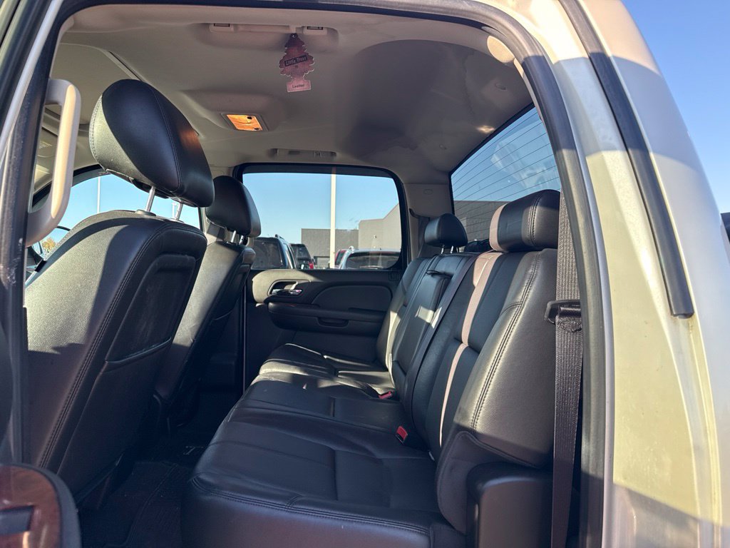 Used 2013 GMC Sierra 1500 SLT w/ SLT White Diamond Edition AWD/4WD image 10