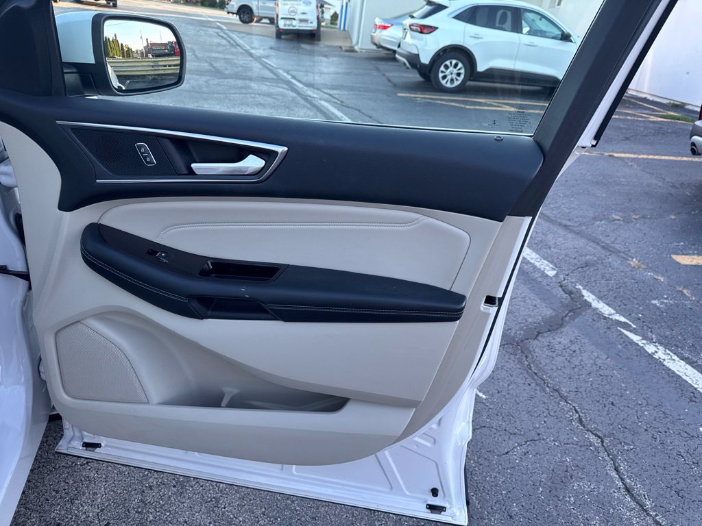 Certified 2017 Ford Edge Titanium w/ Equipment Group 301A FWD image 35