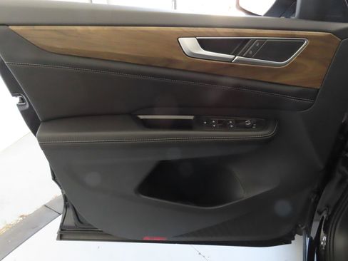 Used 2026 Volkswagen Atlas SE FWD image 10