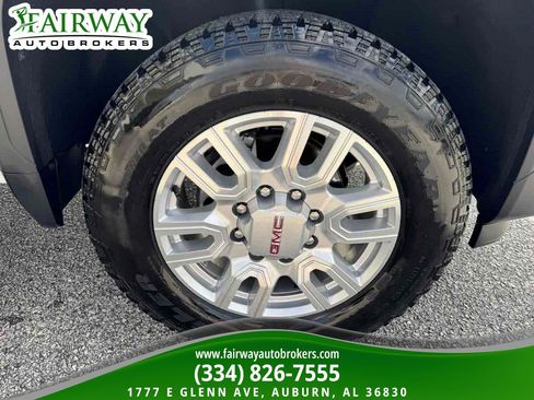 Used 2024 GMC Sierra 2500 SLT w/ SLT Premium Package AWD/4WD image 33