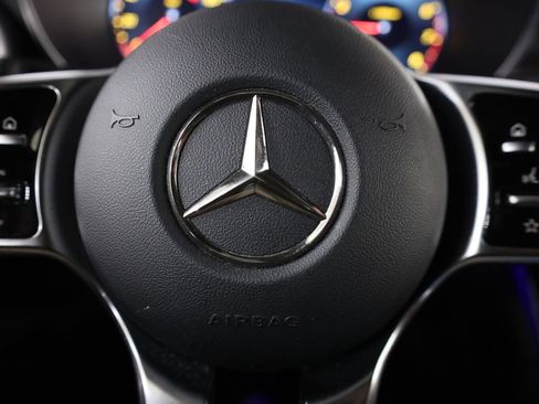 Used 2020 Mercedes-Benz GLC 300 4MATIC image 20