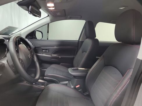 Used 2026 Mitsubishi Outlander Sport SE AWD/4WD image 12