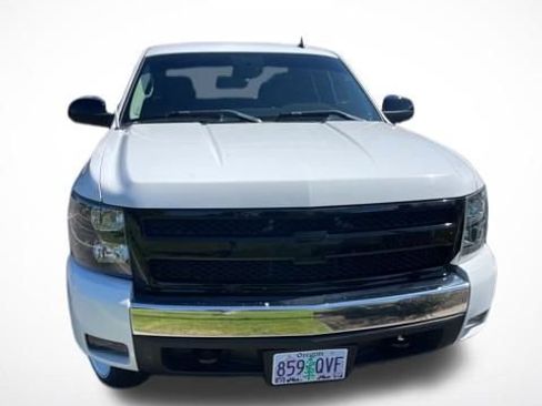 Used 2007 Chevrolet Silverado 1500 LT w/ 1LT Convenience Package AWD/4WD image 27