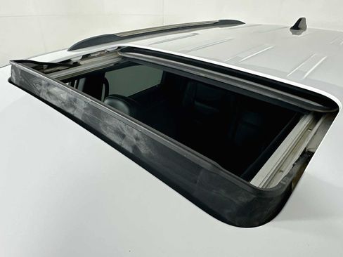 Used 2021 Jeep Grand Cherokee Limited RWD image 20