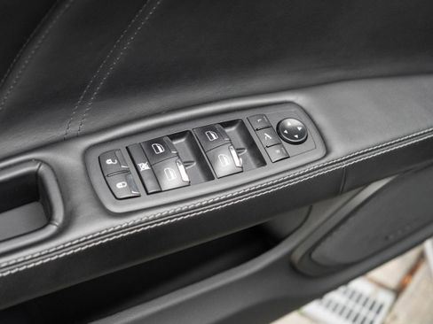 Used 2022 Maserati Ghibli Trofeo image 11