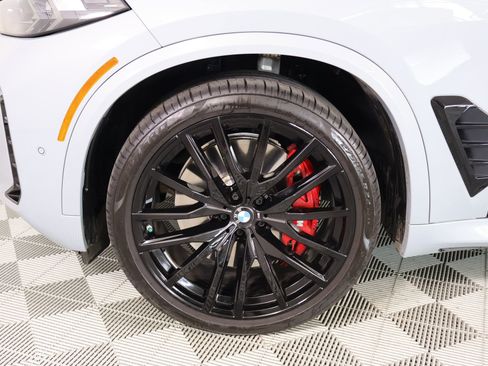 Used 2025 BMW X5 M60i AWD/4WD image 19