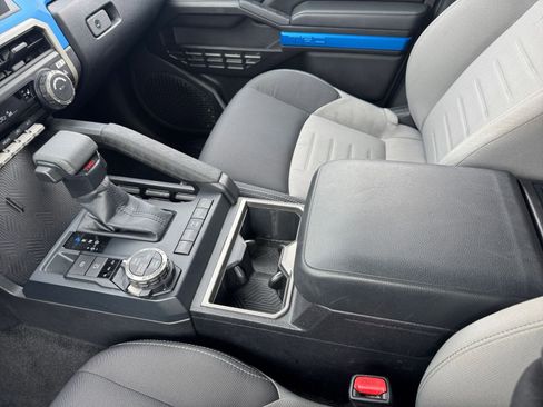 Used 2025 Toyota Tacoma TRD Off-Road image 32