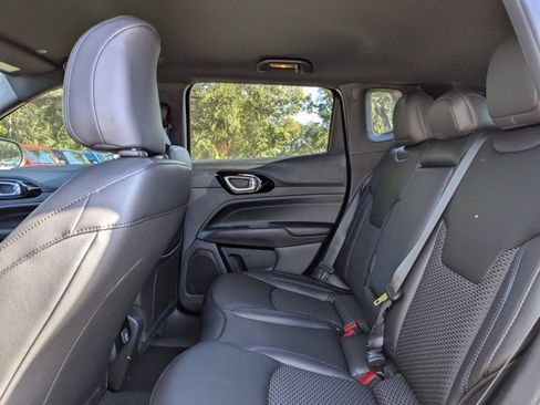 New 2026 Jeep Compass Latitude image 13