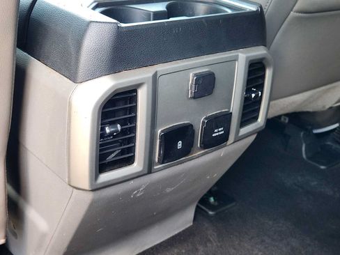 Used 2020 Ford F150 Lariat RWD image 27